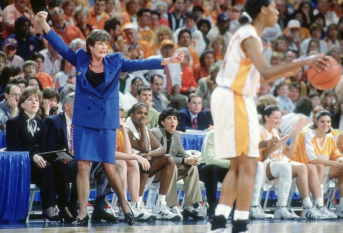 1998-0329-Pat-Summitt-017061141.jpg